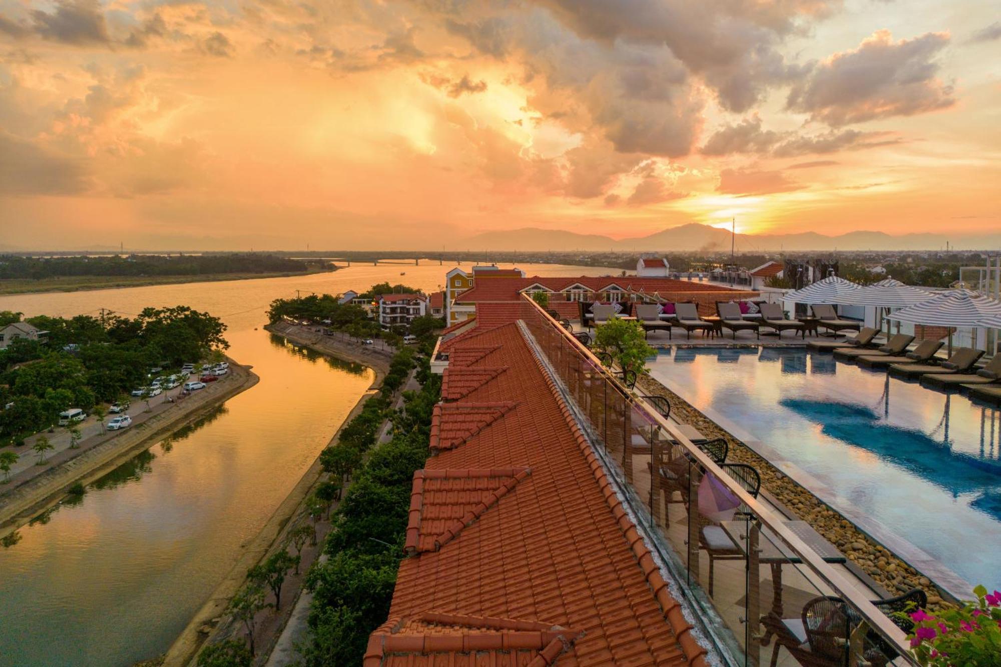 Hotel Royal Hoi An - Gallery ภายนอก รูปภาพ