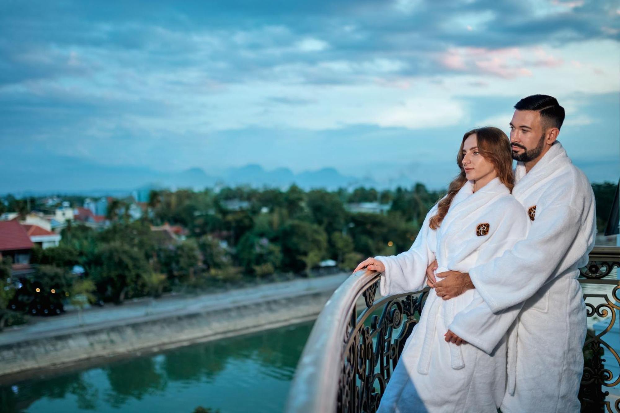 Hotel Royal Hoi An - Gallery ภายนอก รูปภาพ